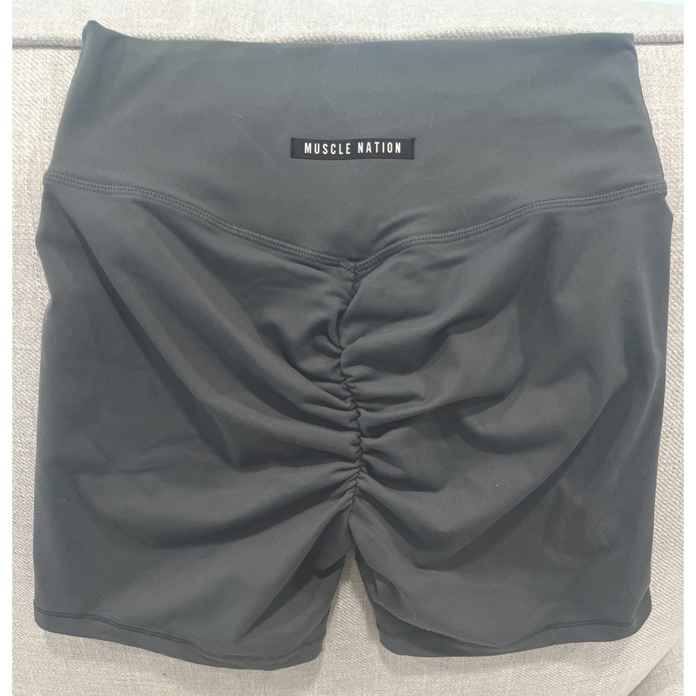 Muscle Nation Women's Sz Medium Gym Fitness Athletic Scrunch Booty Biker Shorts